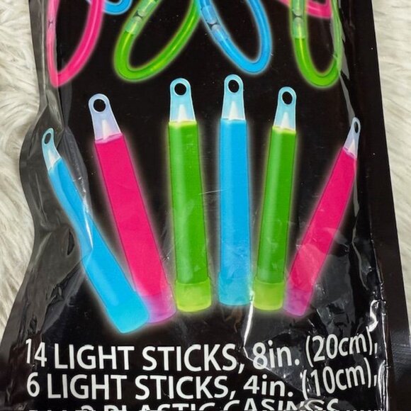 32 Pieces! Glow Necklaces Glow Light Sticks Glow Casings Party Set - Picture 12 of 16